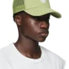 Chapeaux