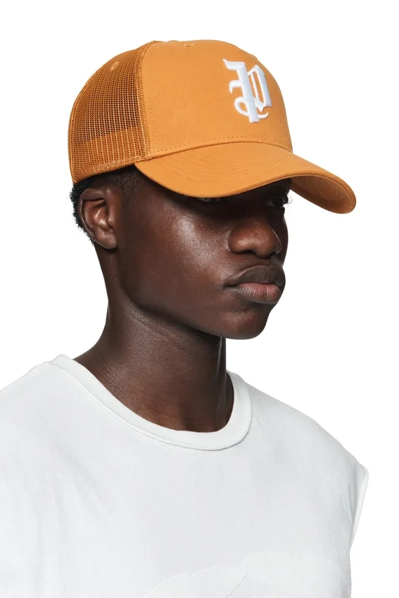 Chapeaux