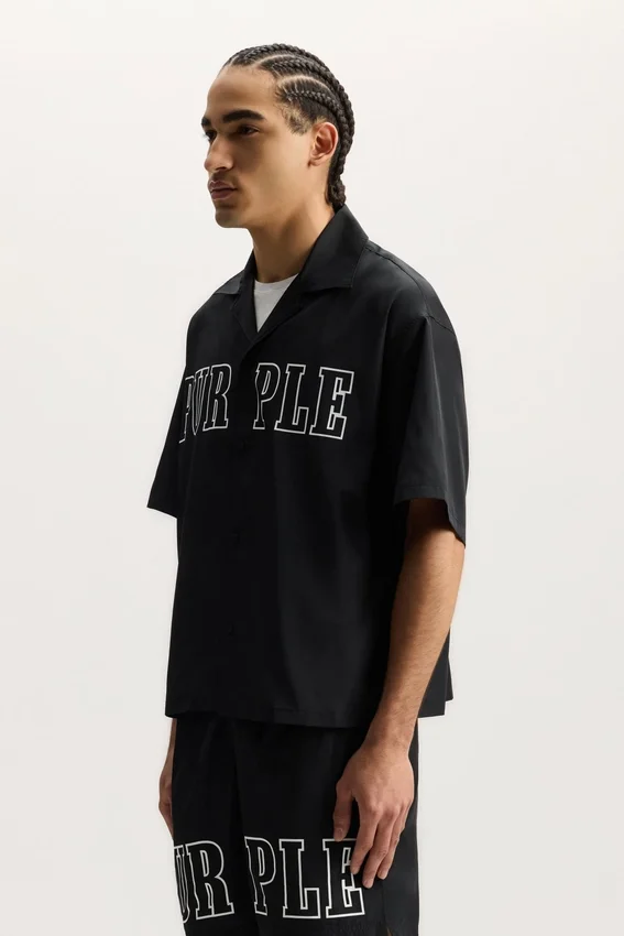 Chemise avec logo en contour
