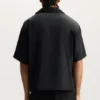 Chemise avec logo en contour