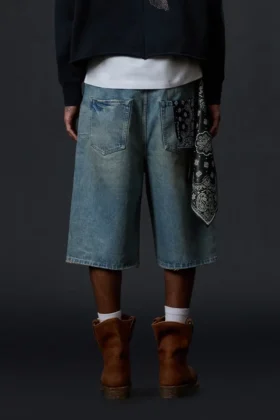 P070 Short orné