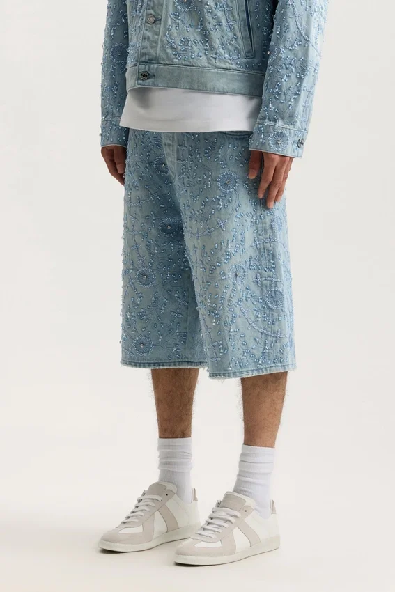 P070 Short orné