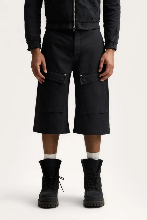 Short cargo ample