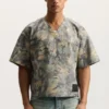 T-shirt en cuir imprimé camouflage
