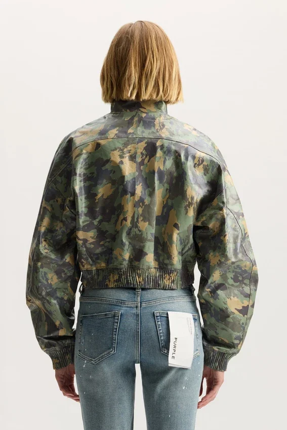 Veste en cuir camouflage peint